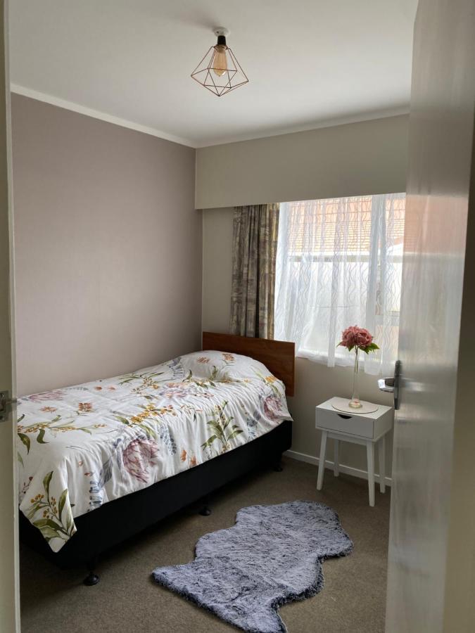 Home Away From Home Air B And B Whangarei Ngoại thất bức ảnh